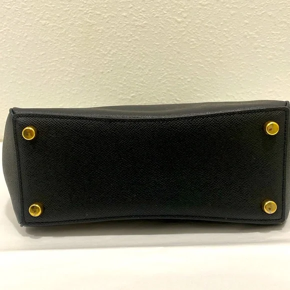 Coach Mini Surrey Carryall Black Heart  Limited Edition Leather Handbag - Picture 15 of 17